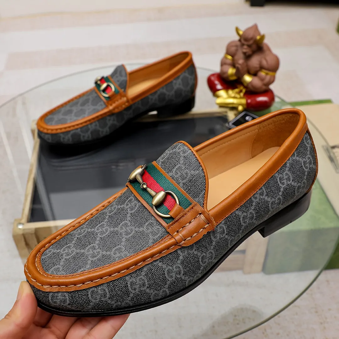 Men's men's shoes 💰420 🆘【GUCCI】Gucci ·🐂里· Hot-selling pea shoes top brand luxury, top quality, the latest fashion pea shoes. The upper is made of original first-layer cowhide. (Full first-layer water-dyed 🐂 leather·inner). The original stylish and stylish soft rubber wear-resistant and non-slip outsole is light and comfortable on the foot, available in 3 colors! Matching code: 38 / 45